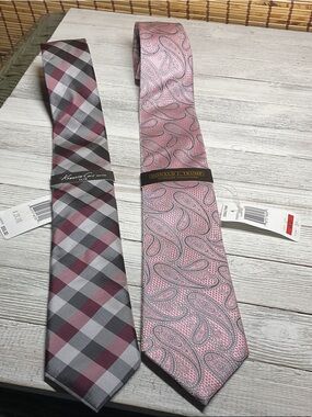 lot 2 men's ties Donald J.Tramp Kenneth Cole New